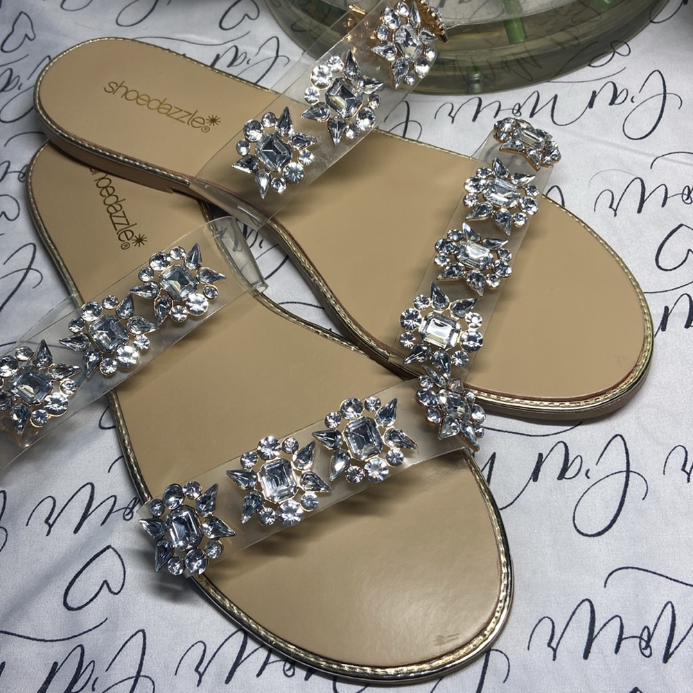 Shoedazzle size 9 sandals